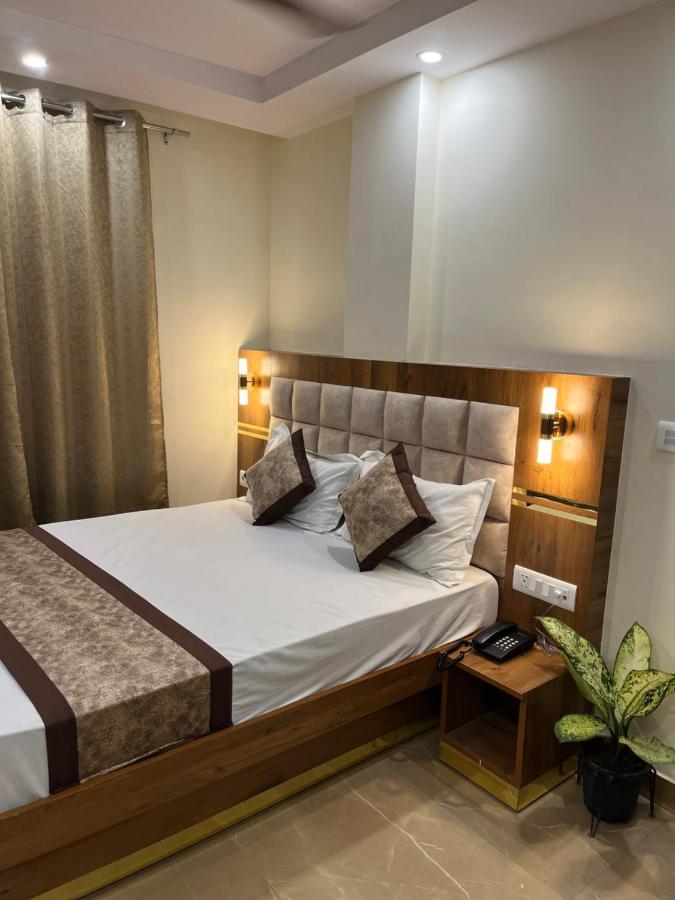 Hotel Mahalaxmi Deluxe New Delhi Eksteriør bilde