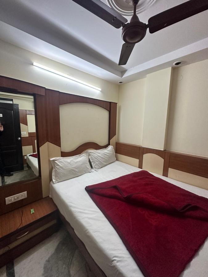 Hotel Mahalaxmi Deluxe New Delhi Eksteriør bilde