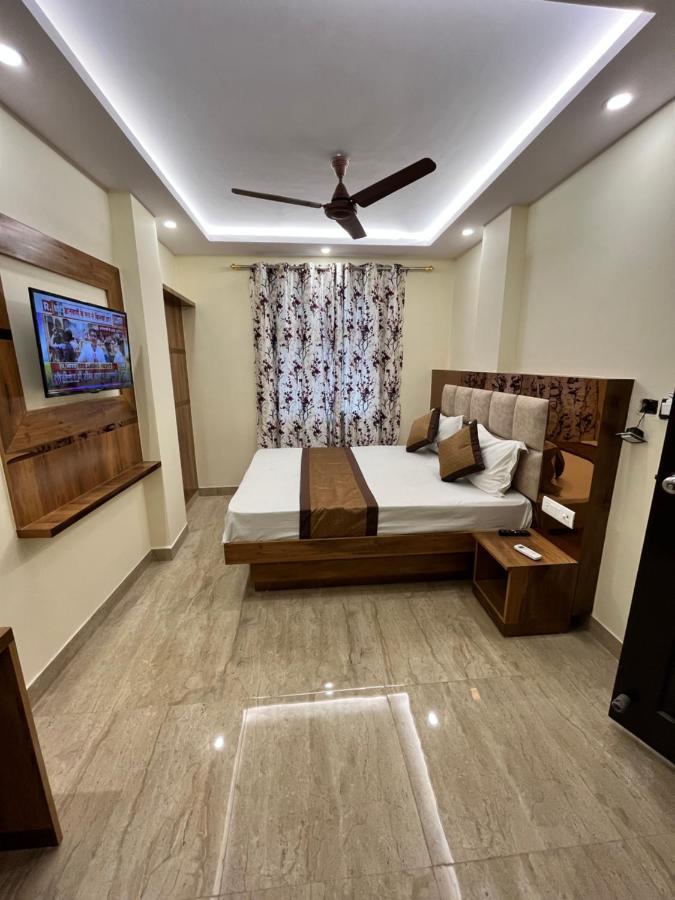 Hotel Mahalaxmi Deluxe New Delhi Eksteriør bilde