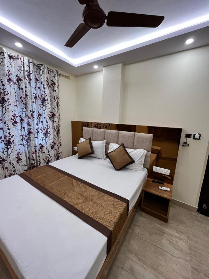 Hotel Mahalaxmi Deluxe New Delhi Eksteriør bilde